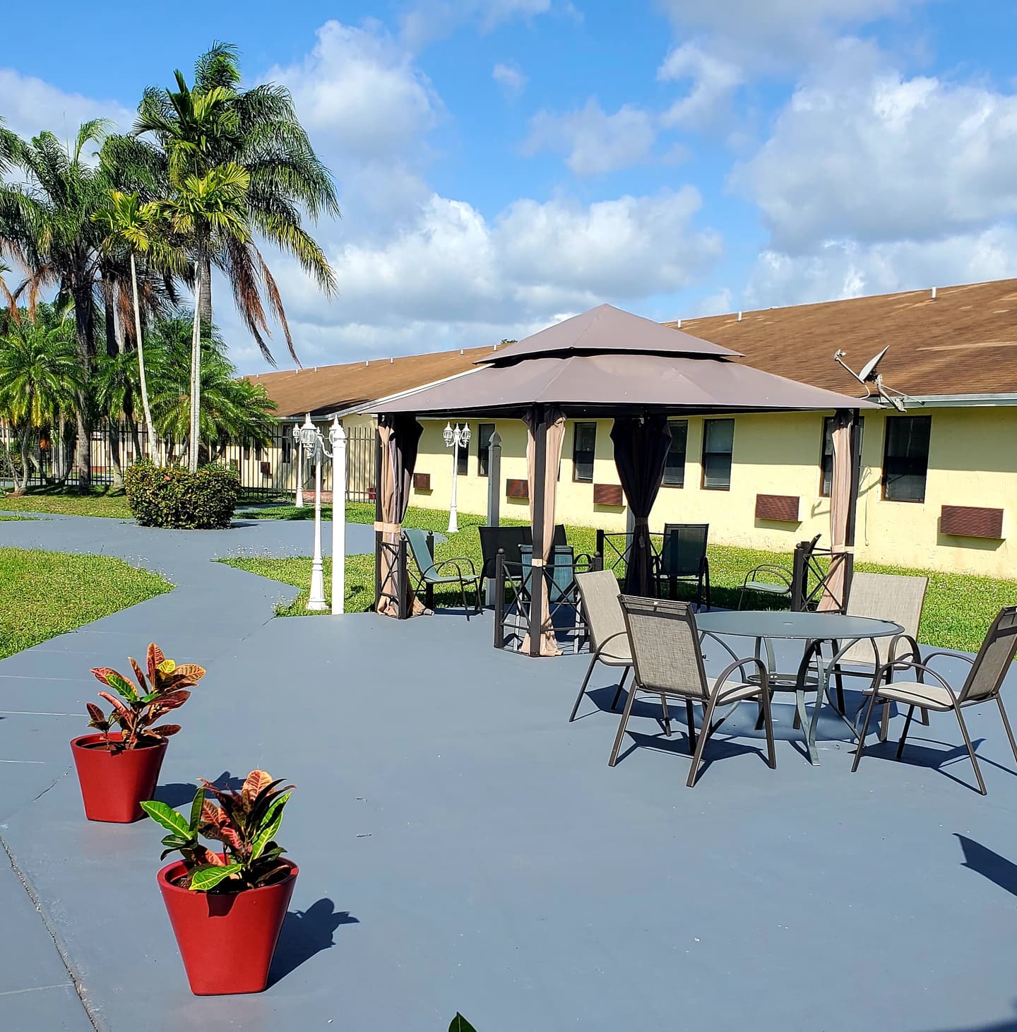 Sunny Hills Assisted Living Facility Homestead