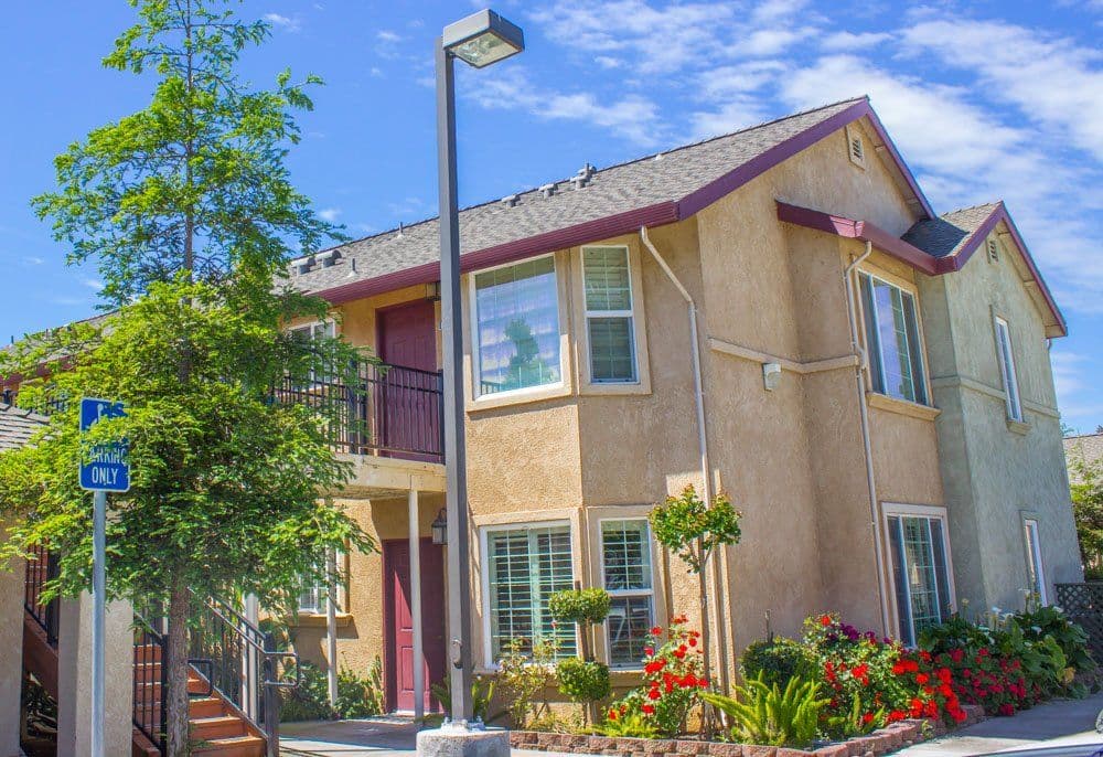 Acacia Glen Senior Apartments