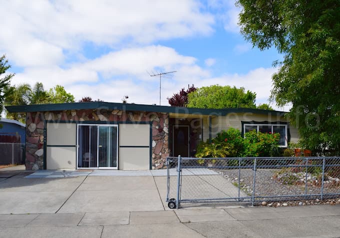 Lucky Garden Care Home