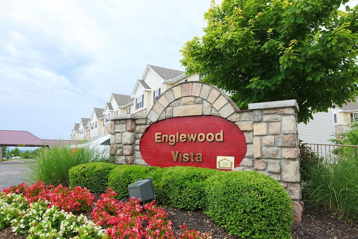 Englewood Vista Apartment Homes
