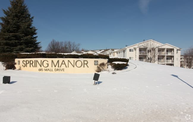 Spring Manor Apartments