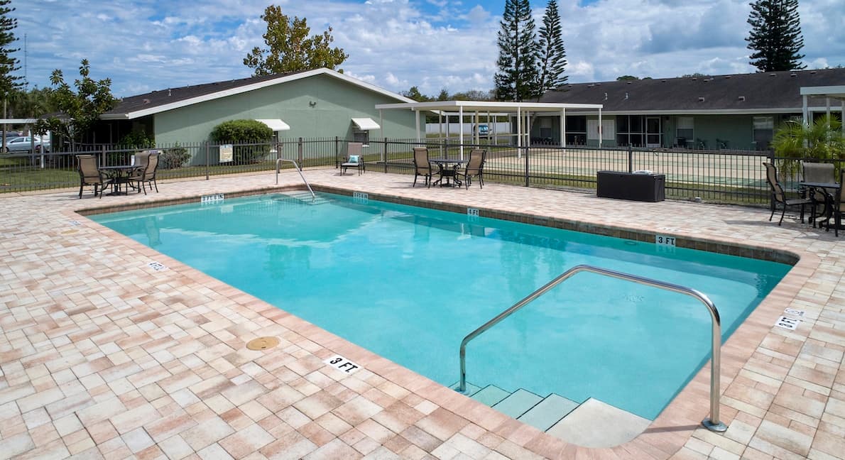 Crescent Wood — photo 1