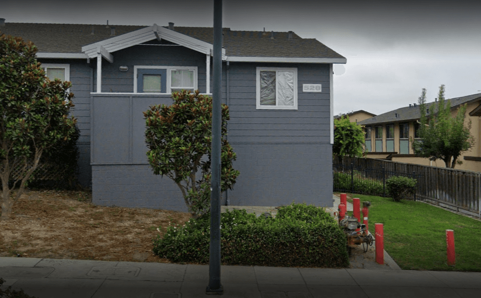 Los Abuelitos Senior Apartments — photo 1