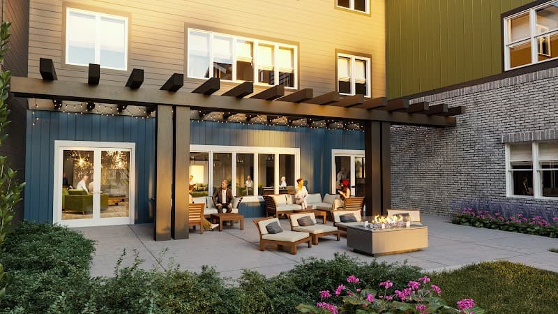 The Plaza at The Palms of Largo