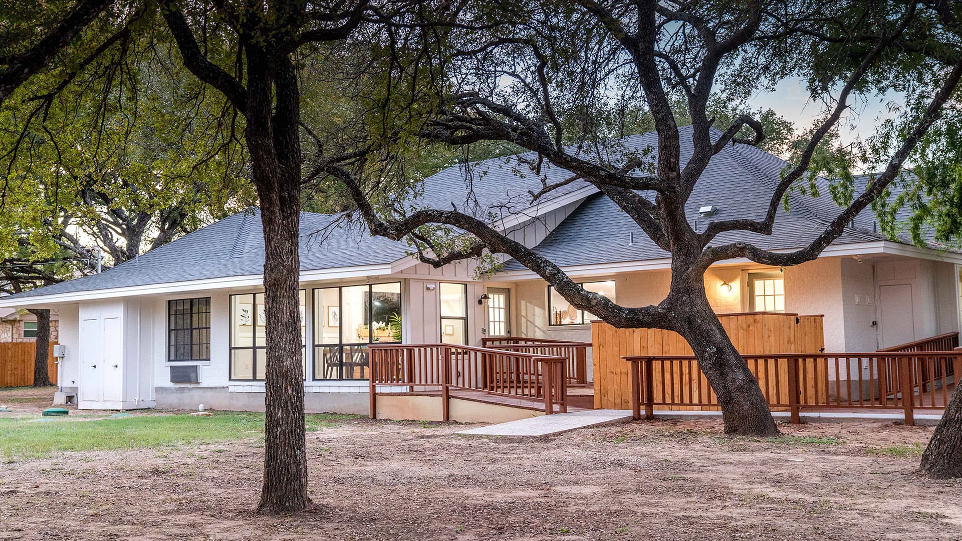 Platinum Resort Assisted Living — photo 1