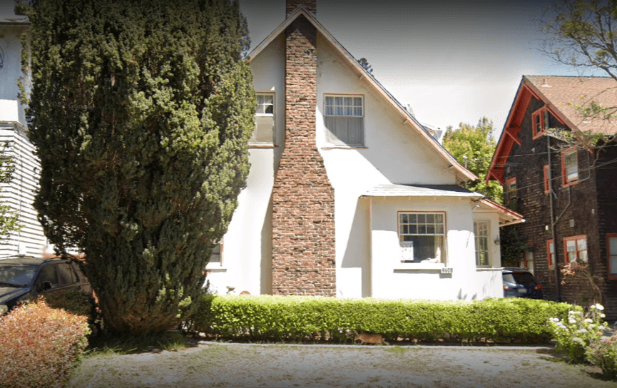 A Windsor House — photo 1