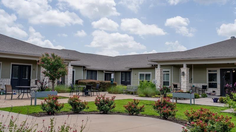 Lynridge of Waco Assisted Living & Memory Care — photo 1