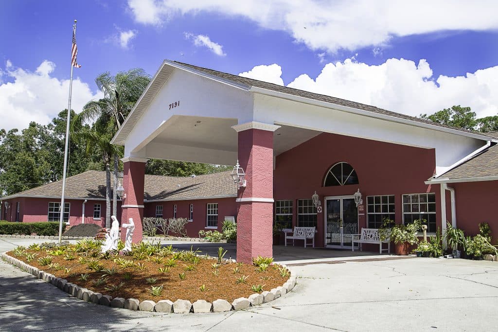 Nurses Helping Hands