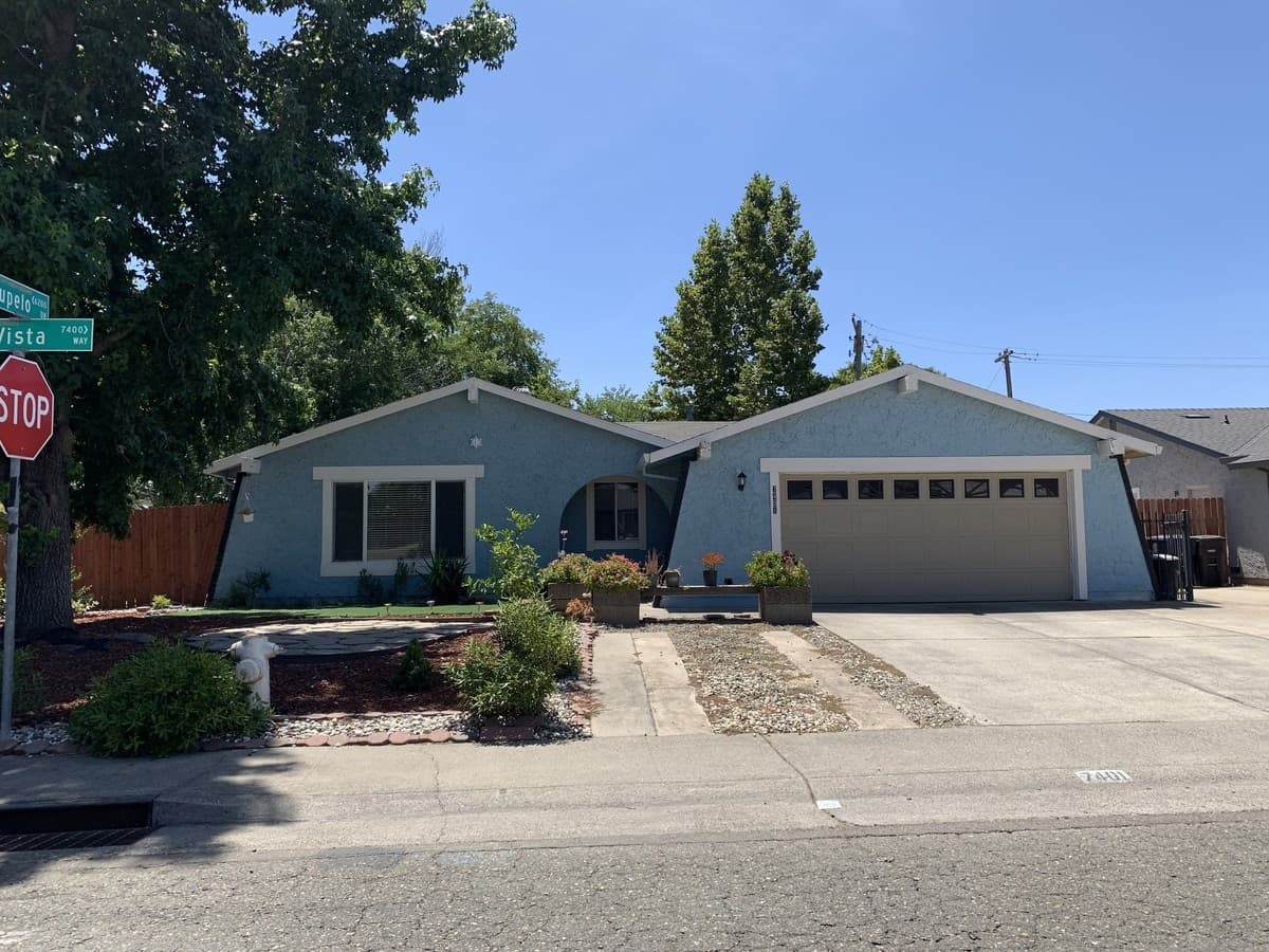 Wholesome Elderly On Mar Vista