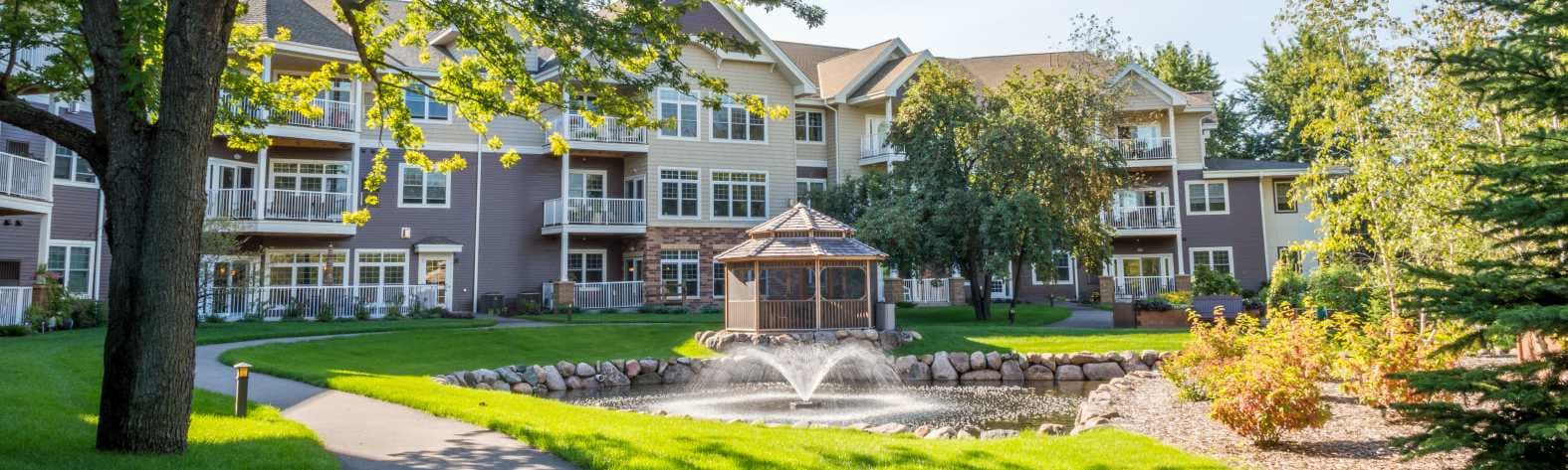 Applewood Pointe of Champlin