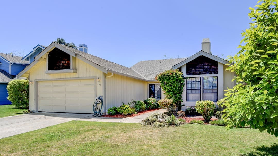 Harbor Bay Assisted Living — photo 1