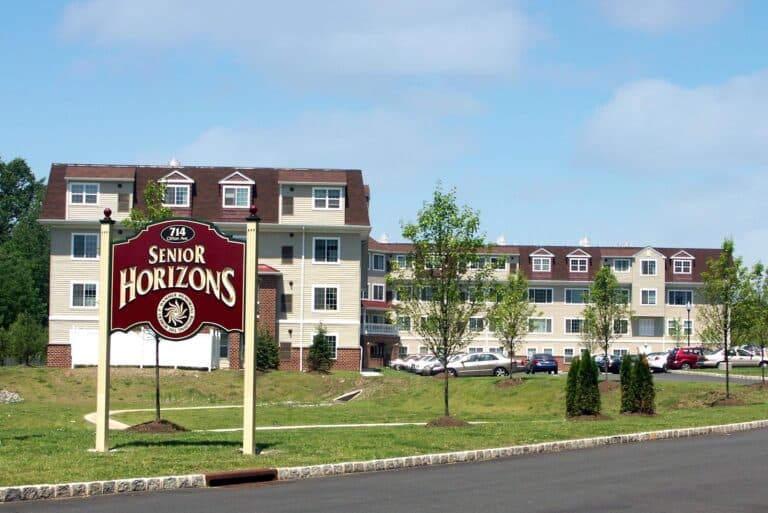 Senior Horizons At Clifton