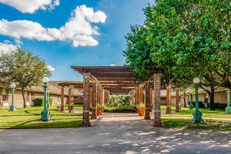 Longmeadow Healthcare Center