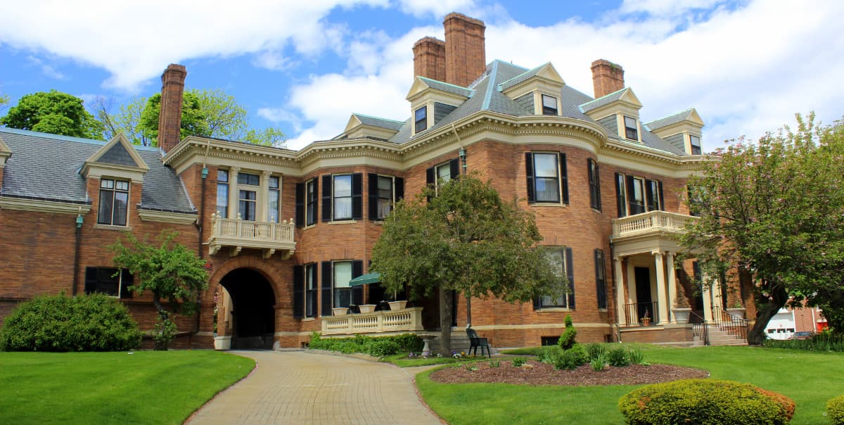 Davenport Memorial Home