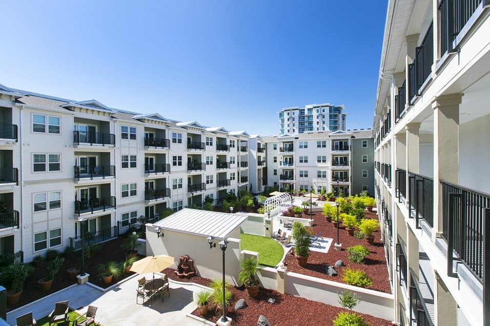 Harbour's Edge Senior Apartments — photo 1