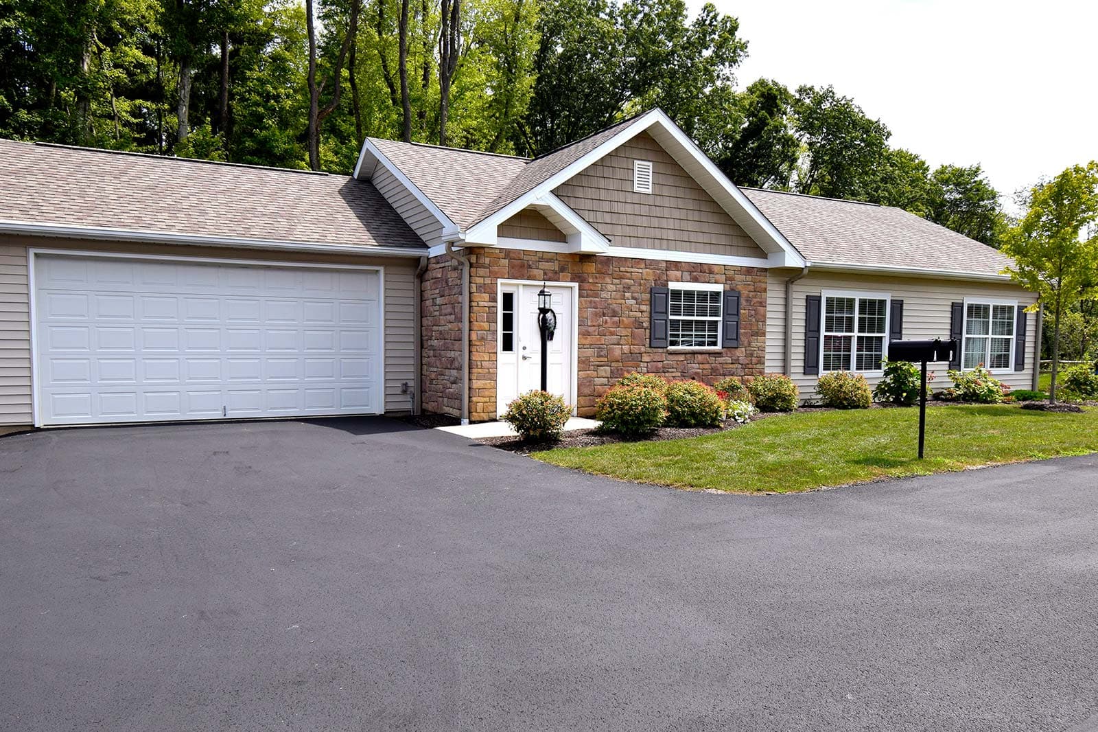 Danbury Wooster — photo 1