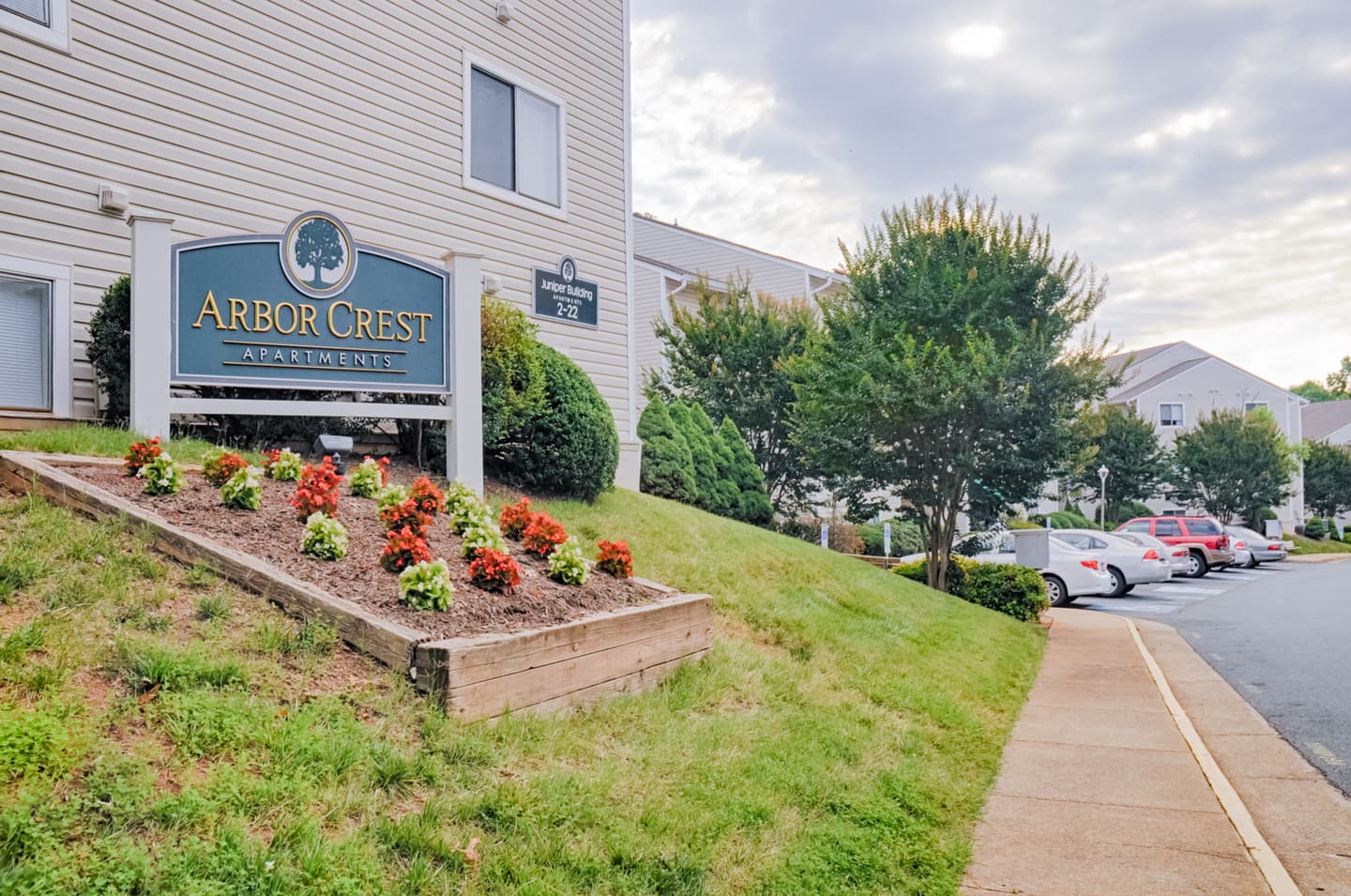 Arbor Crest Apartments