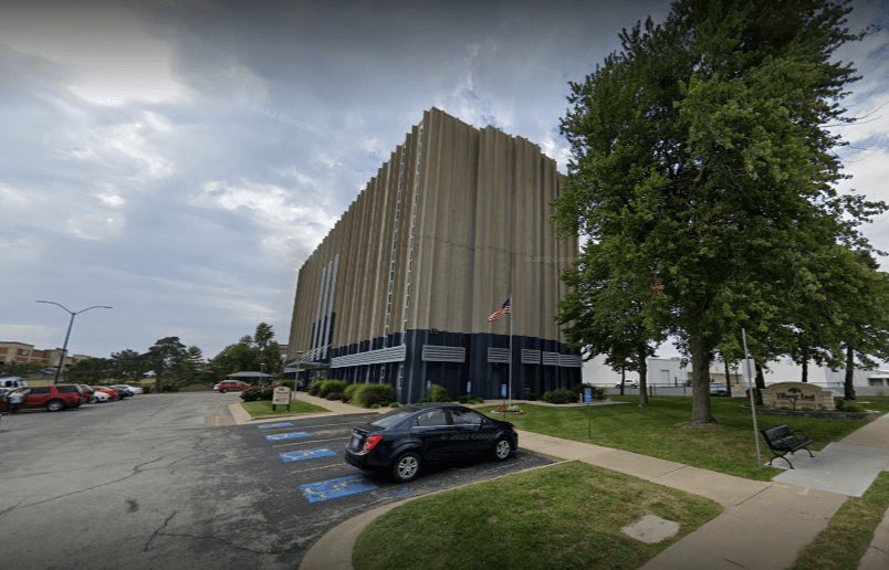 Village East Tower Apartments — photo 1