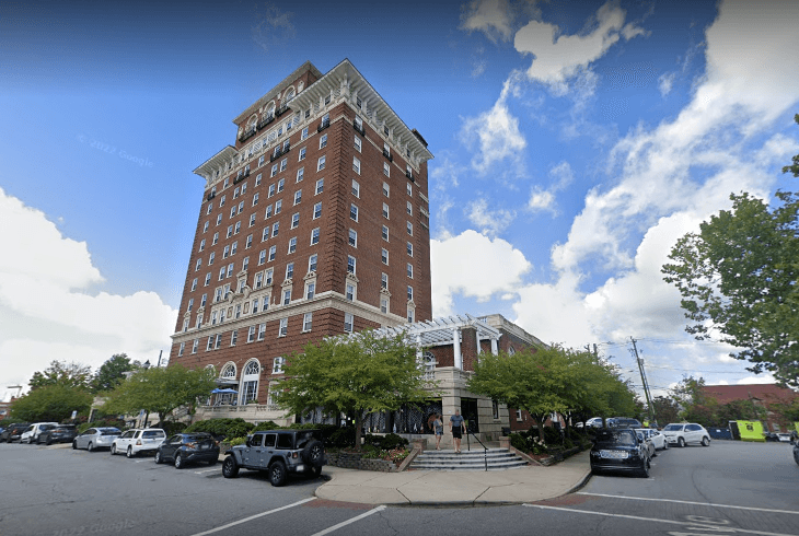 Battery Park Senior Apartments