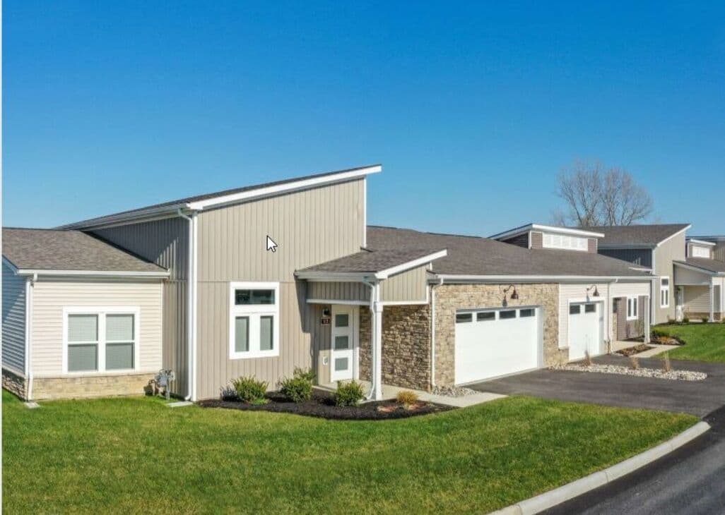 Burr Oak Commons — photo 1