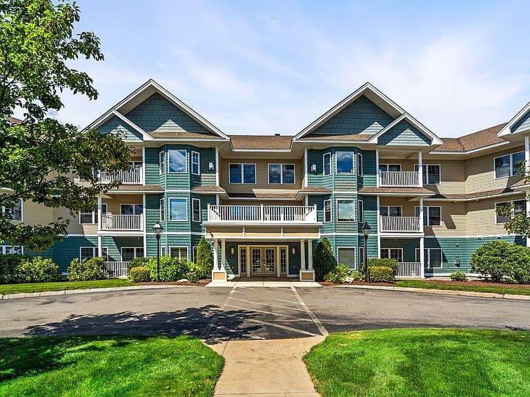 RiverWalk at Bedford