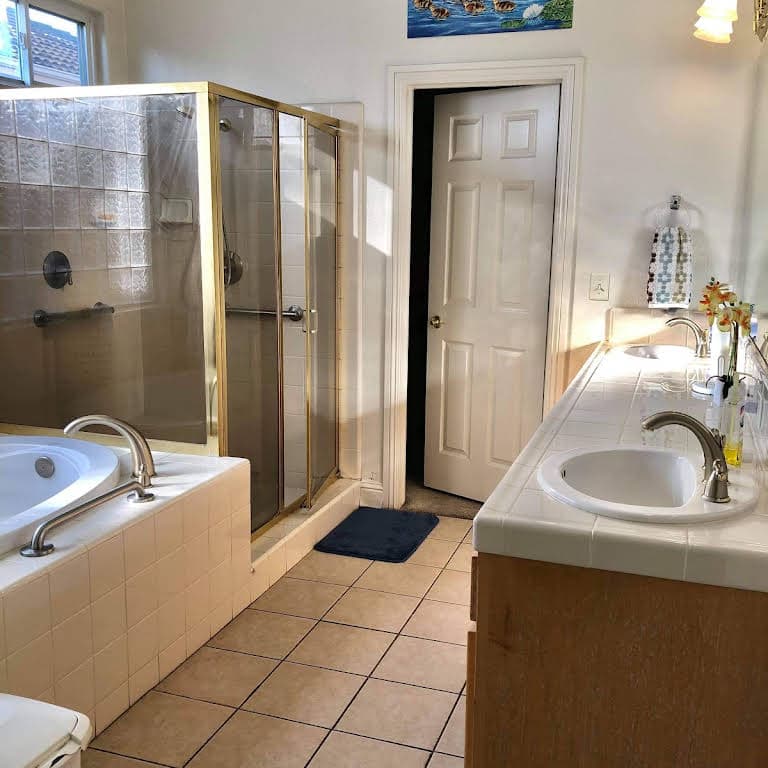 The Golden Years 2 - Elderly Assisted Living Facility in Fresno