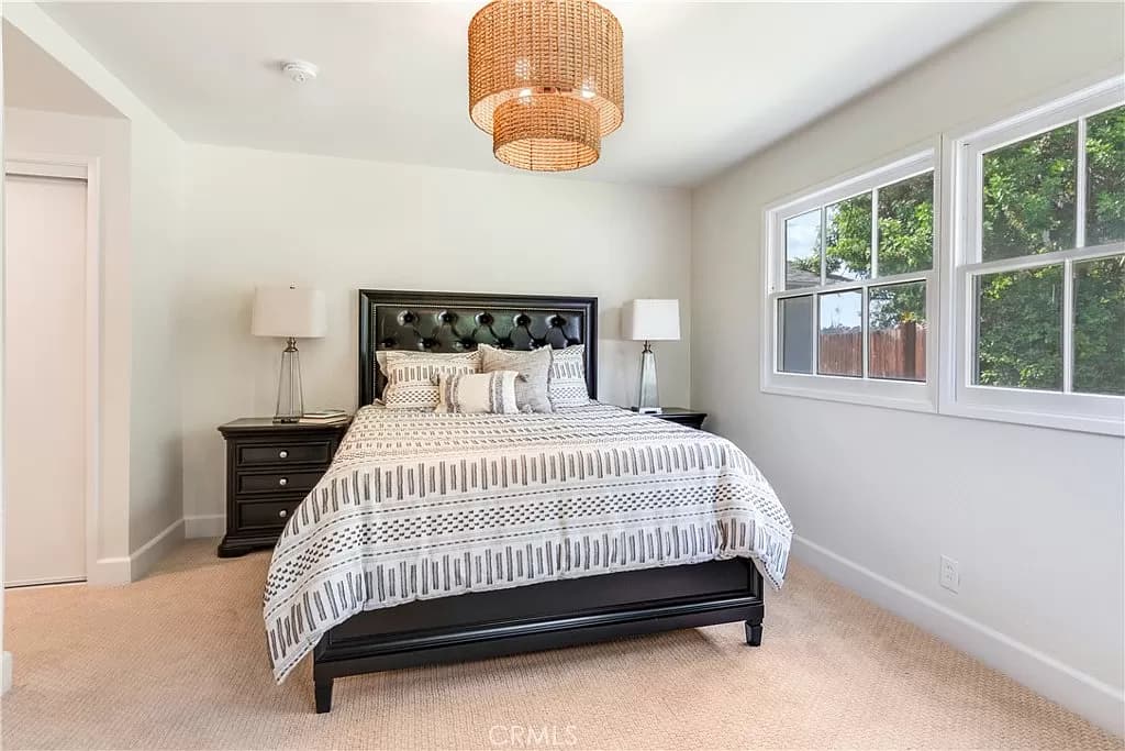 Independent Options - Nutwood Office