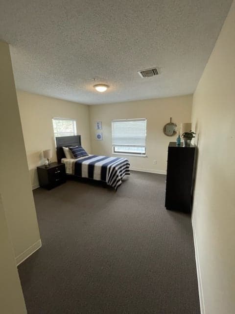 Stirling House II — photo 1