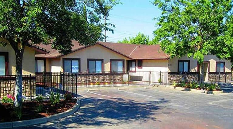 Twin Rivers At Natomas Assisted Living