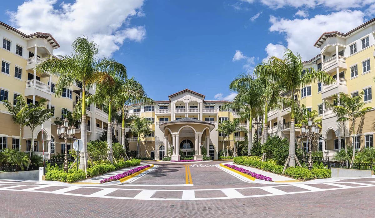 The Palace at Weston — photo 1