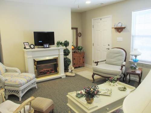 Stonehurst Pointe Apartment