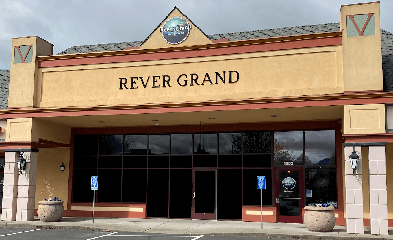 Rever Grand