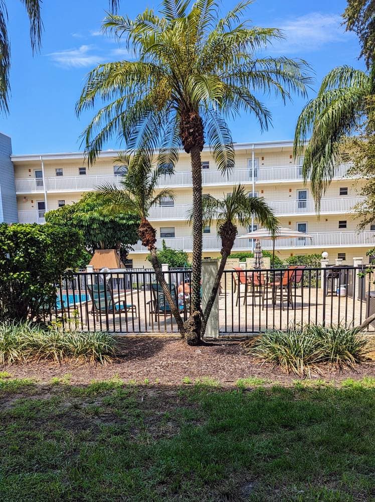 Scottish Towers II — photo 1