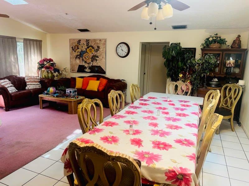 The White House 2 ALF — photo 1