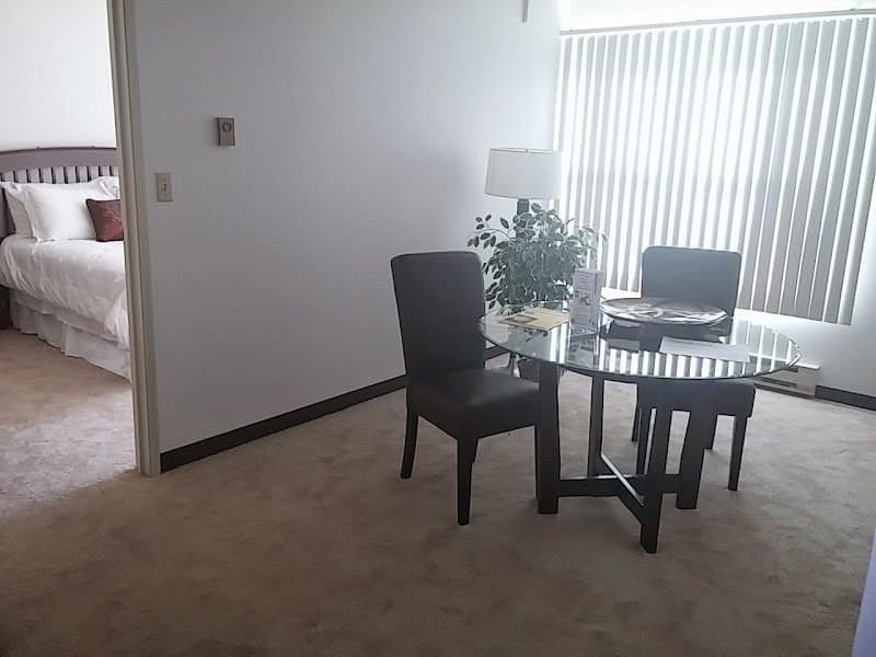 Lake Forest Apartments